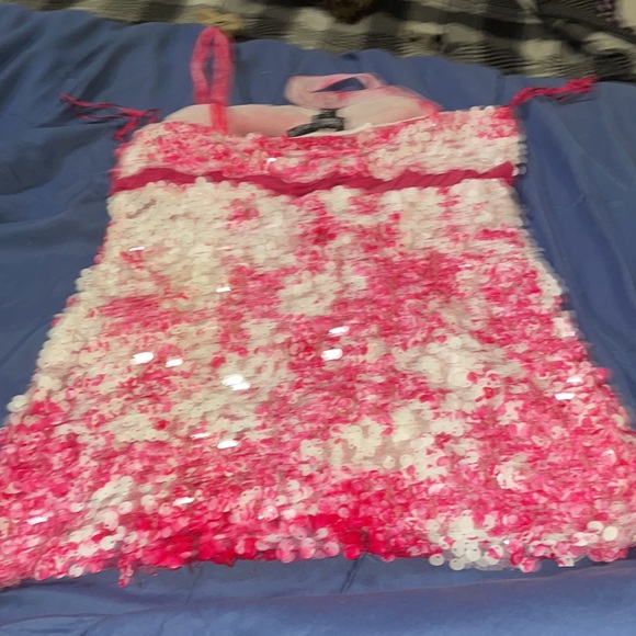 Pink - Picture 2 of 3